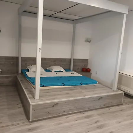 Vila * Tuzla